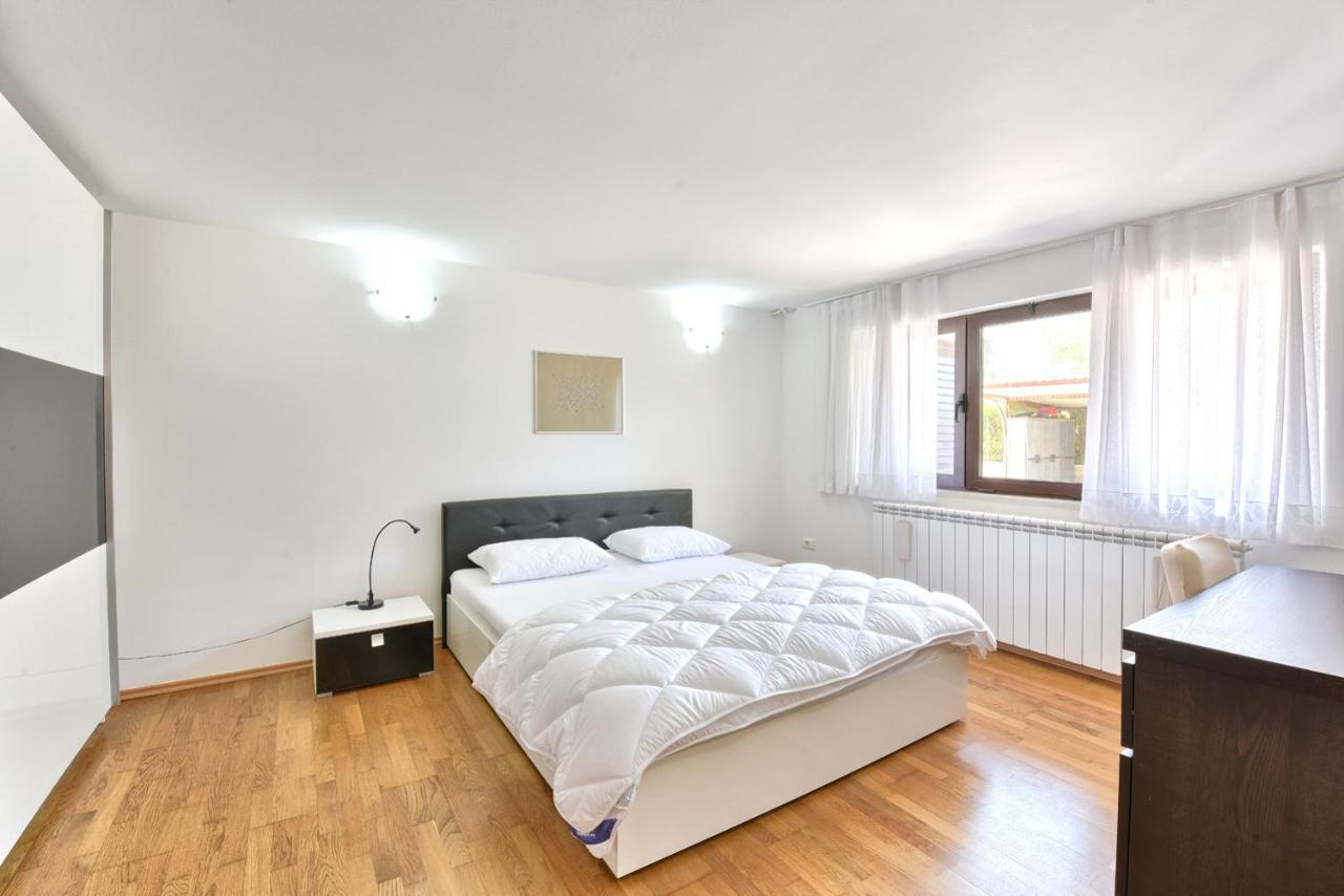 Brezac Olive Garden Apartment Fažana Eksteriør billede