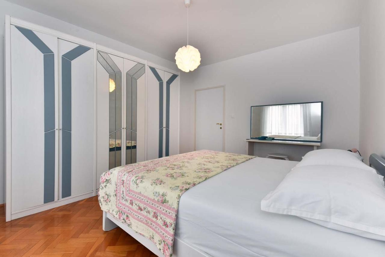 Brezac Olive Garden Apartment Fažana Eksteriør billede